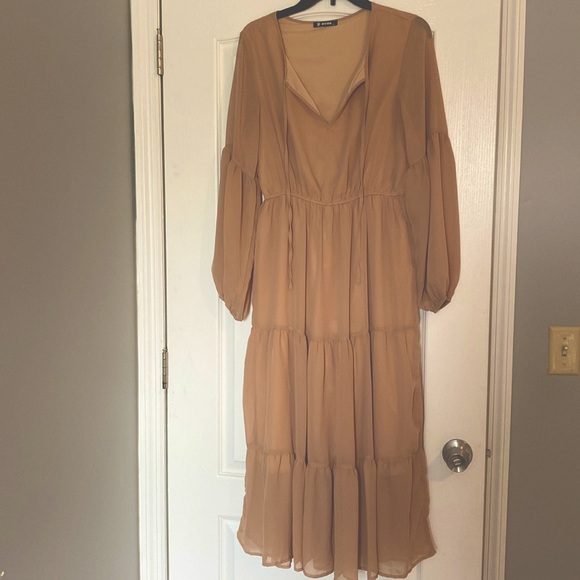 BTFBM Dresses & Skirts - Tan long sleeve dress